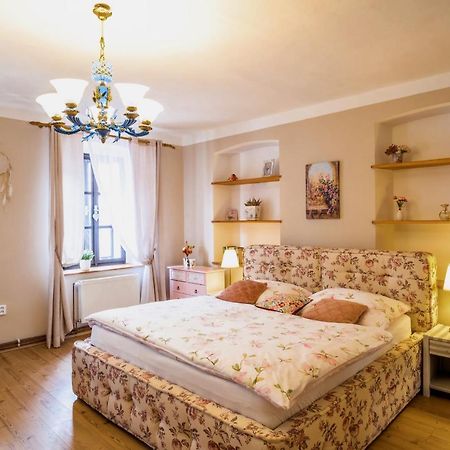 Rustic House V Luzickych Horach Lägenhet Jiřetín pod Jedlovou Exteriör bild