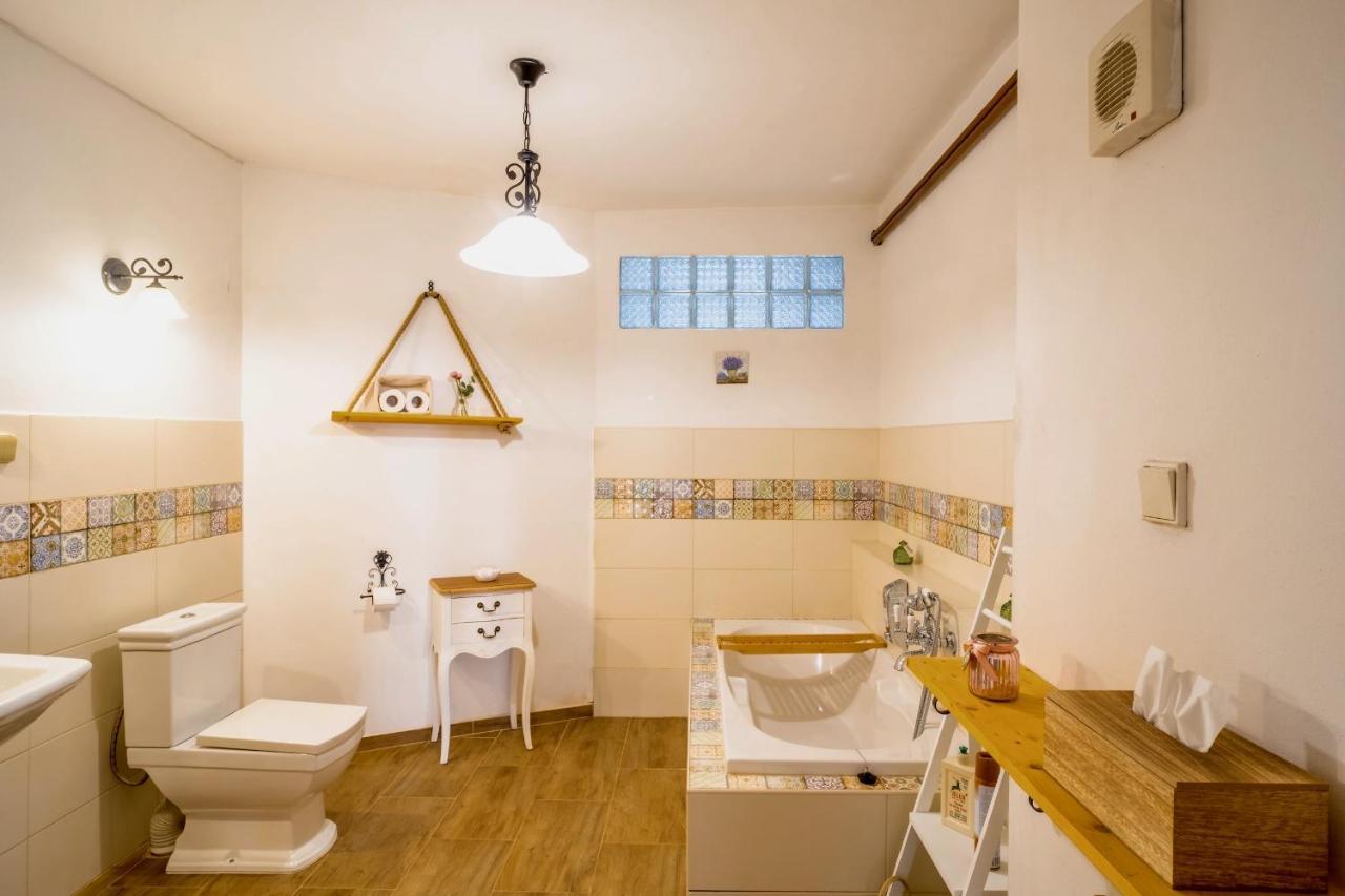 Rustic House V Luzickych Horach Lägenhet Jiřetín pod Jedlovou Exteriör bild