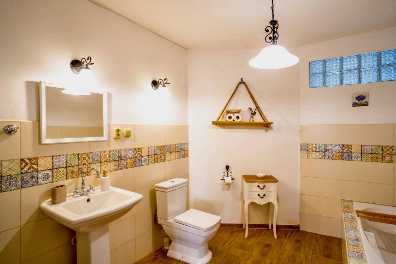 Rustic House V Luzickych Horach Lägenhet Jiřetín pod Jedlovou Exteriör bild